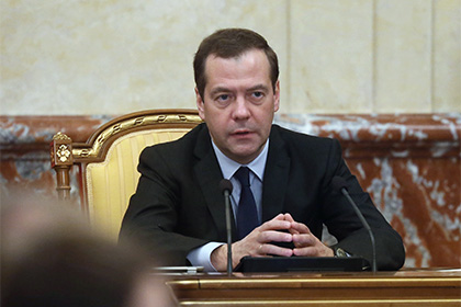 Медведев пообещал увеличение платы с большегрузов на четверть