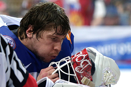 Россиянин Бобровский признан первой звездой дня в НХЛ