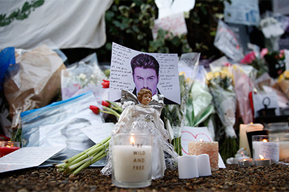 В Лондоне похоронили Джорджа Майкла