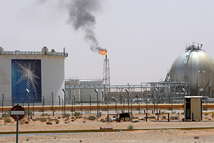 Bloomberg cообщил о снижении Саудовской Аравией цен на нефть для Европы