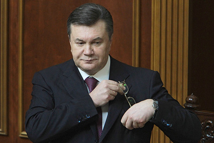 Генпрокуратура Украины попросила Канаду помочь найти авторов книги Януковича