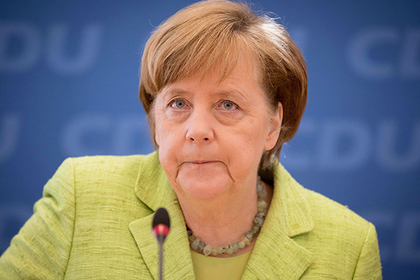 Меркель посоветовала британцам не обольщаться насчет Brexit