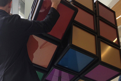 В американском университете построили крупнейший в мире кубик Рубика