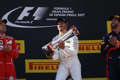 Хэмилтон выиграл Гран-при «Формулы-1» в Испании
