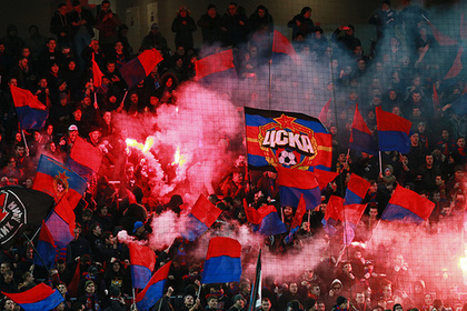 Пятерых фанатов ЦСКА задержали за использование нацистской символики