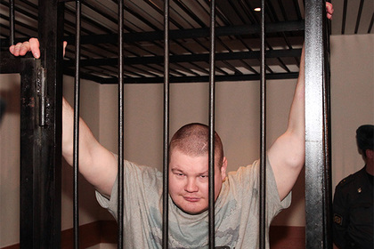 Суд в Петербурге отложил рассмотрение дела Рыжего Тарзана о налете на бордели