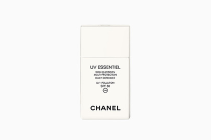 Chanel нашла способ защитить кожу лица и груди от ультрафиолета