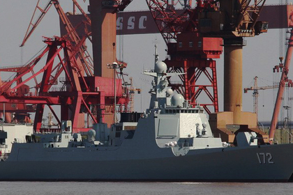 Источник сообщил о поломке китайского эсминца в Индийском океане