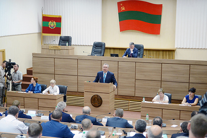 Молдавский парламент потребовал вывести российских военных из Приднестровья
