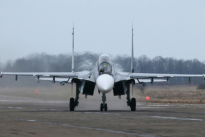 Поставки российских истребителей Су-30СМ в Белоруссию начнутся в 2018 году