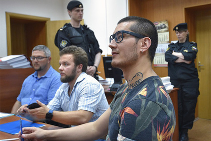 Депортация журналиста «Новой газеты» Али Феруза приостановлена