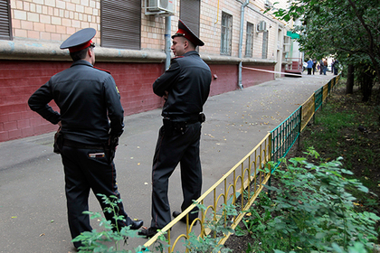 Двоих полицейских в Москве заподозрили в помощи квартирным мошенникам