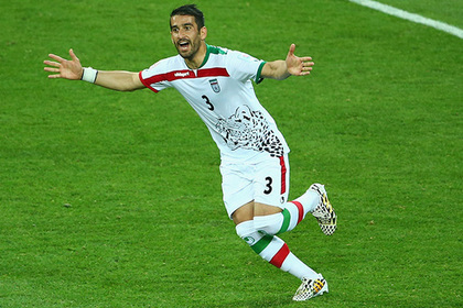 Двух иранских футболистов выгнали из сборной за игру против израильского клуба