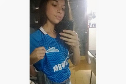 Футбольная фанатка из Аргентины попросила «Зенит» купить ее