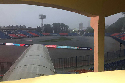 На стадионе «СКА-Хабаровска» перед игрой с «Анжи» произошел потоп