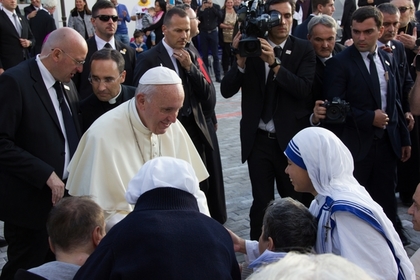 Папа Римский предостерег верующих от обращения к гадалкам