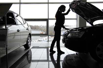Россияне за полгода потратили 890 миллиардов рублей на покупку автомобилей