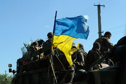 В Киеве пообещали вскоре вывесить флаги Украины во всех городах и селах Донбасса