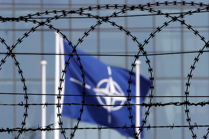 В НАТО пожалели о визите Путина в Абхазию