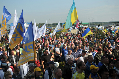 На украинской границе начались столкновения сторонников Саакашвили и силовиков