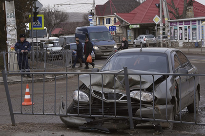 Семь ехавших на свадьбу казахстанцев погибли из-за лопнувшего колеса