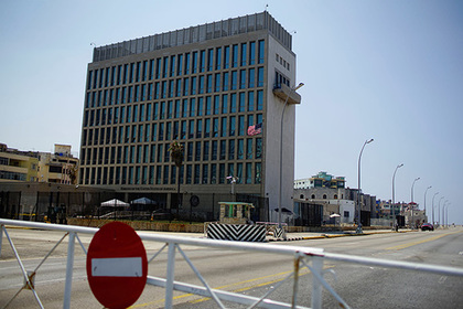 СМИ узнали о планах США отозвать дипломатов с Кубы из-за «аккустических атак»