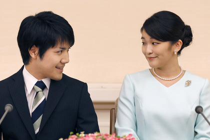 В Японии состоялась помолвка принцессы Мако с простолюдином