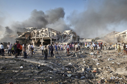 Число жертв теракта в Могадишо за сутки выросло в 10 раз