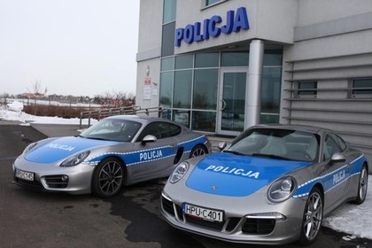 Польские полицейские сутки издевались над украинкой