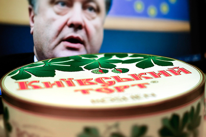 Разрезавшего «киевский» торт журналиста НТВ выдворили из Украины