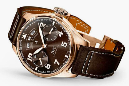Швейцарские часовщики вдохновились комбинезоном Антуана де Сент-Экзюпери