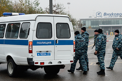 Двух полицейских осудили за избиение задержанного до смерти во Внуково