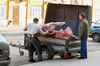 Петербургские перевозчики при налете лишились 20 тонн мяса и оказались в лесу