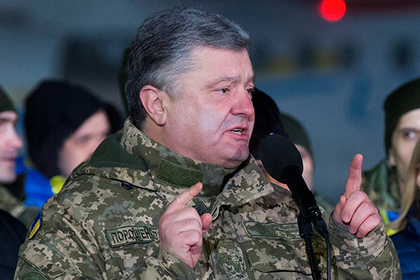Порошенко пообещал Крыму и Донбассу украинский гимн