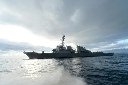 Бомбивший Сирию эсминец США зашел в Черное море
