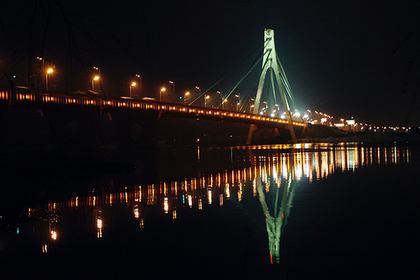 Киевлян лишили Московского моста
