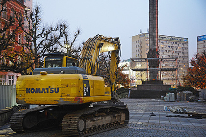 Польша начнет массовый снос советских памятников