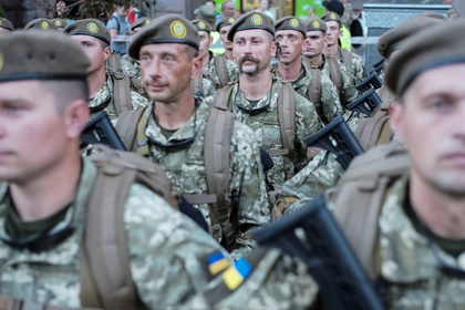 Военным предложили славить Украину при каждом приветствии и прощании