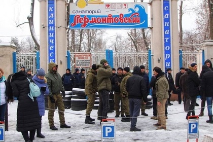Вооруженные арматурами люди захватили санаторий в Одессе