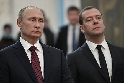 Опубликованы доходы Путина и Медведева