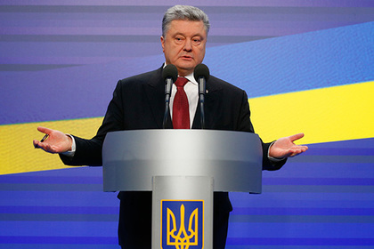 Порошенко задумал лишить крымчан украинского гражданства