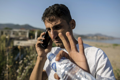 У мигрантов в Австрии отберут телефоны