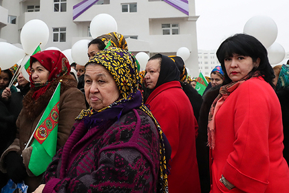 В Туркмении запретили бикини и шорты