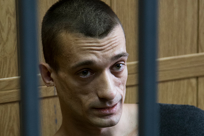 Французы оставили Павленского в тюрьме из-за «бредовых навязчивых идей»