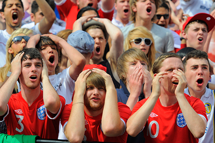 Сотни британских фанатов остались без чемпионата мира
