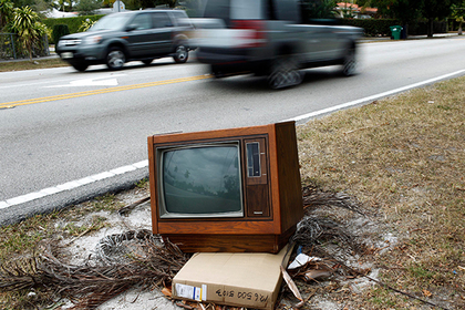 Американцы начали отказываться от платного телевидения