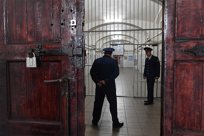 Глава ФСИН призвал не спешить с реформой тюремной системы
