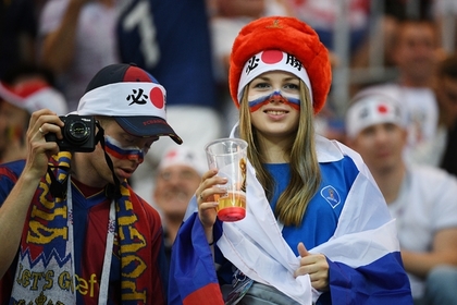 Стыдливая просьба убедила Путина подумать о продаже пива на стадионах
