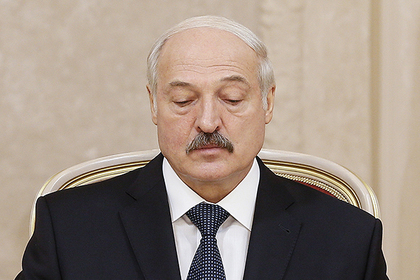 Лукашенко пообещал ответить бросившим камень в его огород