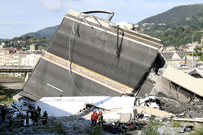 После обрушения моста в Генуе ввели годовой режим ЧП